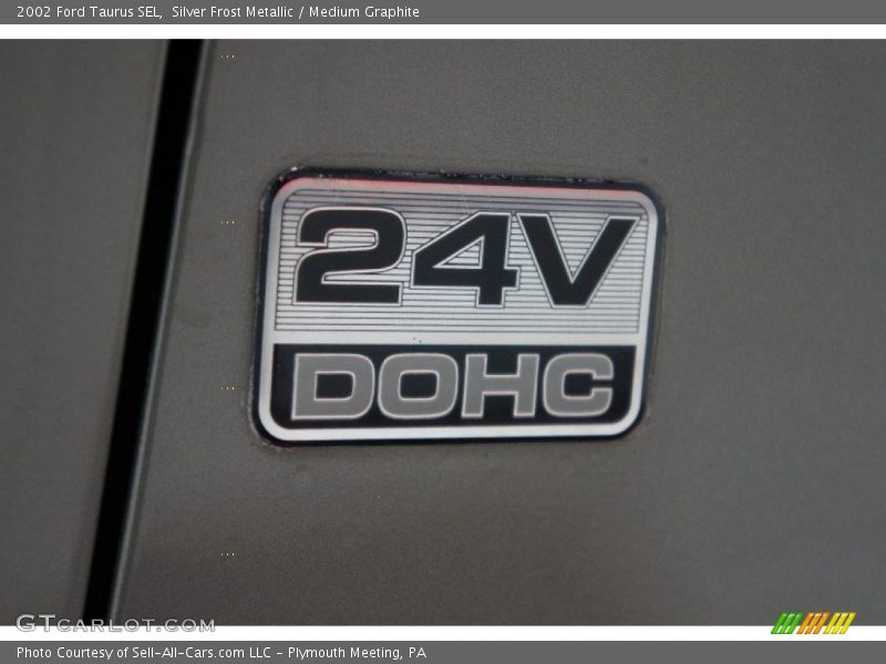 Silver Frost Metallic / Medium Graphite 2002 Ford Taurus SEL