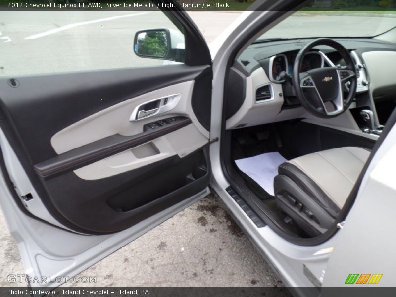 Silver Ice Metallic / Light Titanium/Jet Black 2012 Chevrolet Equinox LT AWD