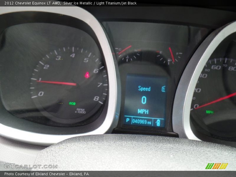 Silver Ice Metallic / Light Titanium/Jet Black 2012 Chevrolet Equinox LT AWD