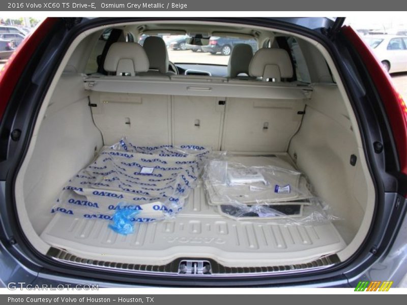 Osmium Grey Metallic / Beige 2016 Volvo XC60 T5 Drive-E