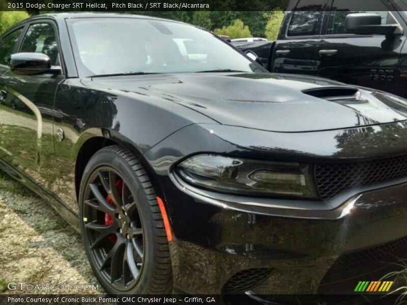 Pitch Black / SRT Black/Alcantara 2015 Dodge Charger SRT Hellcat
