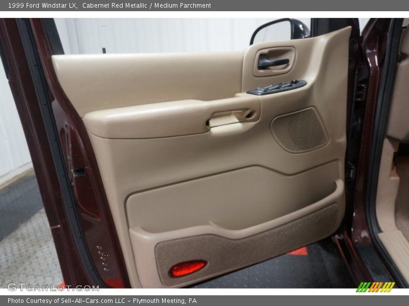 Cabernet Red Metallic / Medium Parchment 1999 Ford Windstar LX
