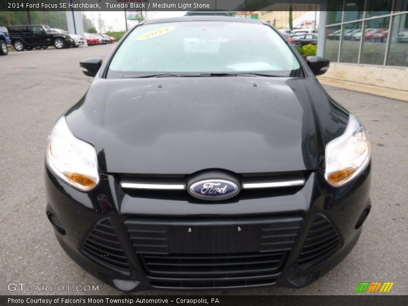 Tuxedo Black / Medium Light Stone 2014 Ford Focus SE Hatchback