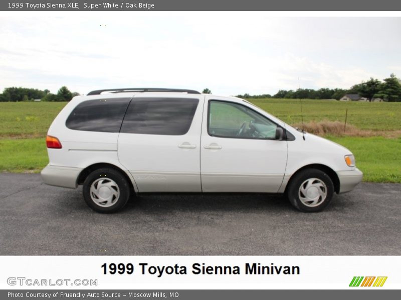 Super White / Oak Beige 1999 Toyota Sienna XLE