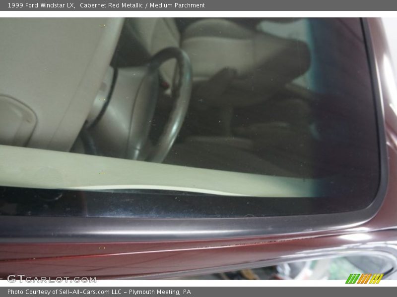 Cabernet Red Metallic / Medium Parchment 1999 Ford Windstar LX