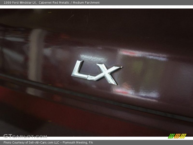 Cabernet Red Metallic / Medium Parchment 1999 Ford Windstar LX