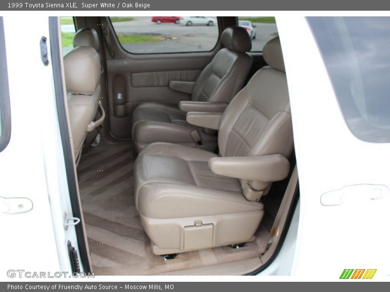 Super White / Oak Beige 1999 Toyota Sienna XLE