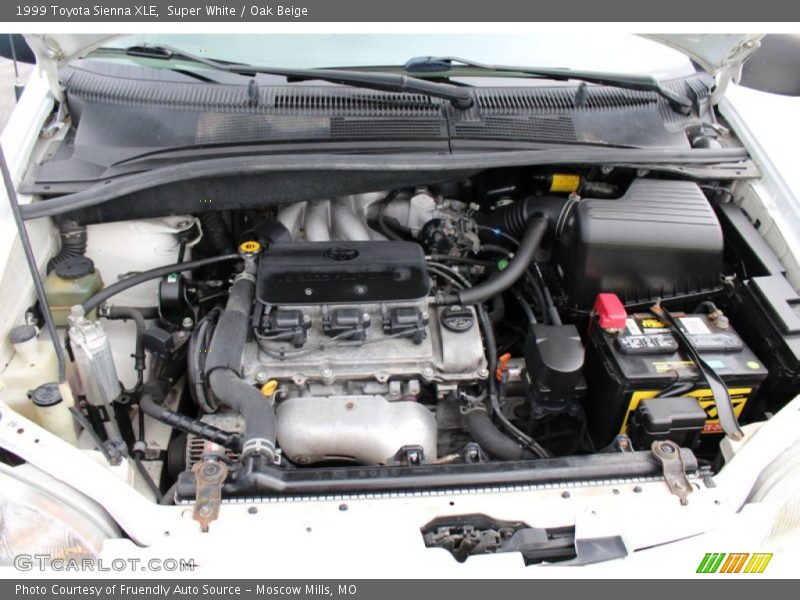 Super White / Oak Beige 1999 Toyota Sienna XLE