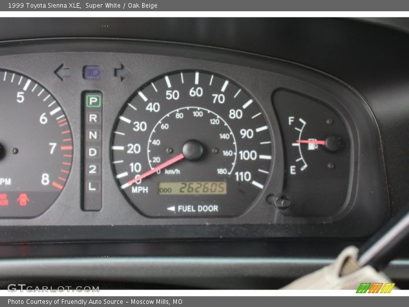 Super White / Oak Beige 1999 Toyota Sienna XLE