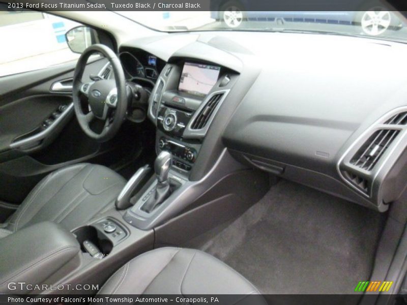 Tuxedo Black / Charcoal Black 2013 Ford Focus Titanium Sedan