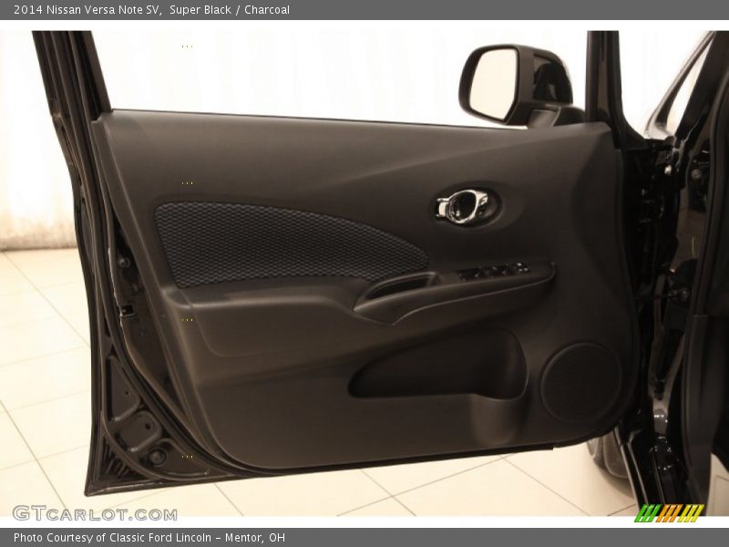 Super Black / Charcoal 2014 Nissan Versa Note SV