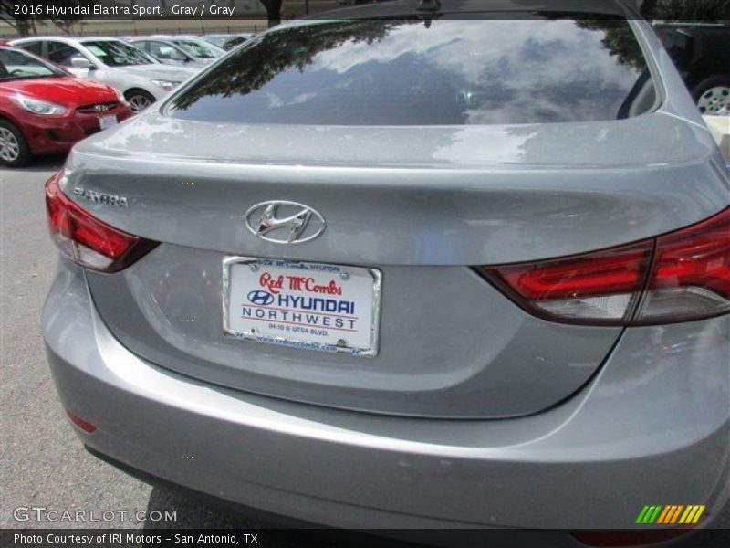 Gray / Gray 2016 Hyundai Elantra Sport