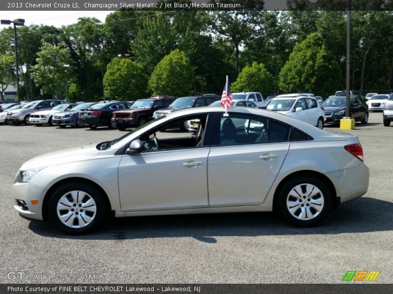 Champagne Silver Metallic / Jet Black/Medium Titanium 2013 Chevrolet Cruze LS