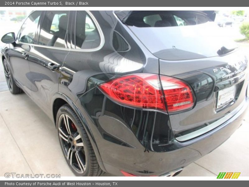 Black / Black 2014 Porsche Cayenne Turbo S