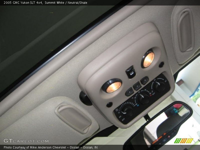 Summit White / Neutral/Shale 2005 GMC Yukon SLT 4x4