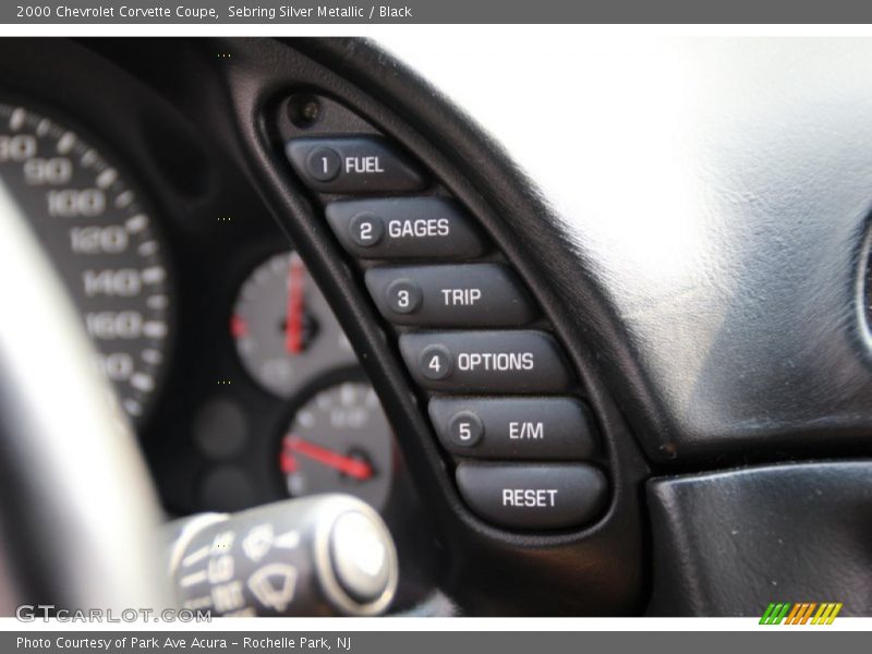Controls of 2000 Corvette Coupe