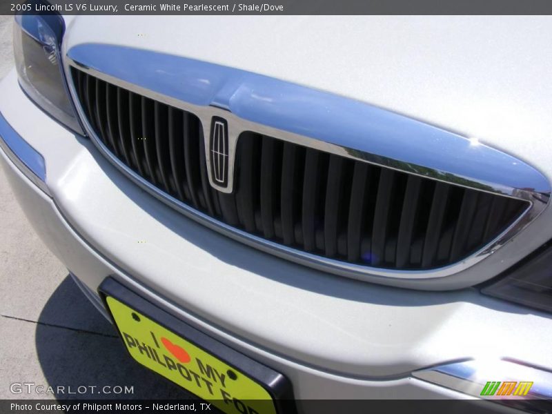 Ceramic White Pearlescent / Shale/Dove 2005 Lincoln LS V6 Luxury