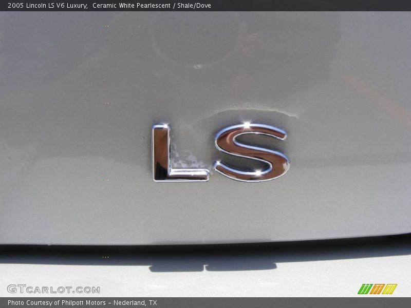 Ceramic White Pearlescent / Shale/Dove 2005 Lincoln LS V6 Luxury