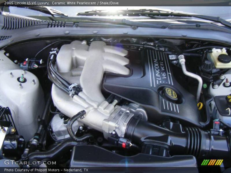 Ceramic White Pearlescent / Shale/Dove 2005 Lincoln LS V6 Luxury