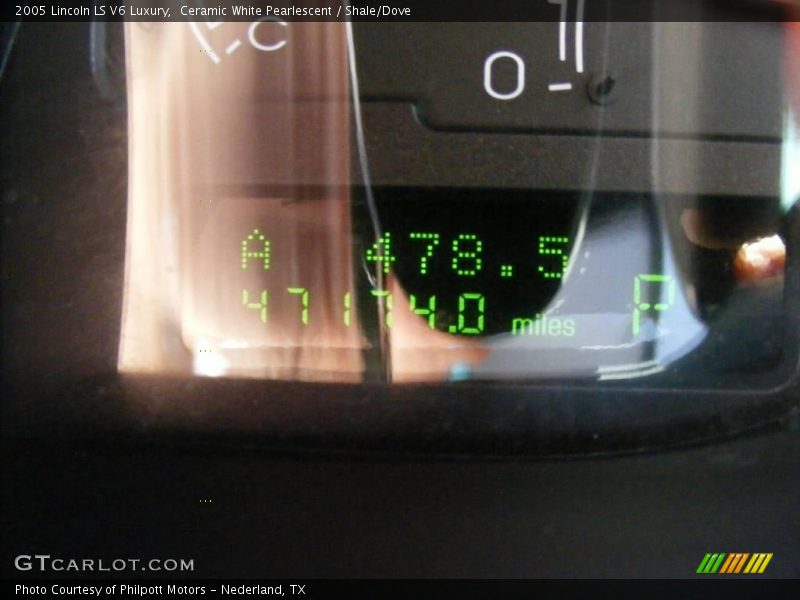 Ceramic White Pearlescent / Shale/Dove 2005 Lincoln LS V6 Luxury