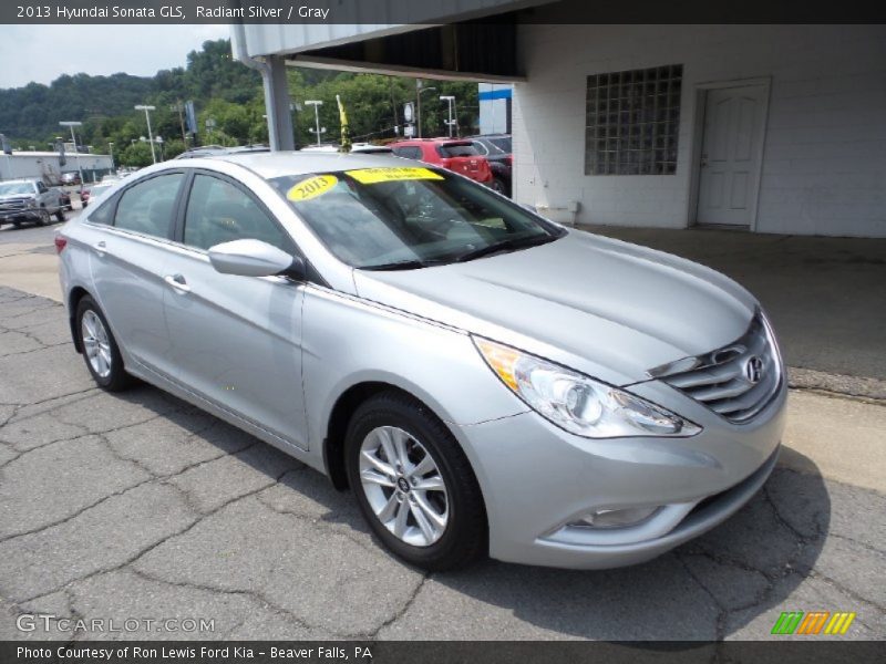 Front 3/4 View of 2013 Sonata GLS