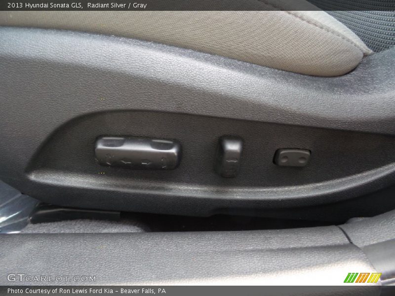 Radiant Silver / Gray 2013 Hyundai Sonata GLS