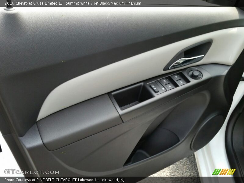 Summit White / Jet Black/Medium Titanium 2016 Chevrolet Cruze Limited LS