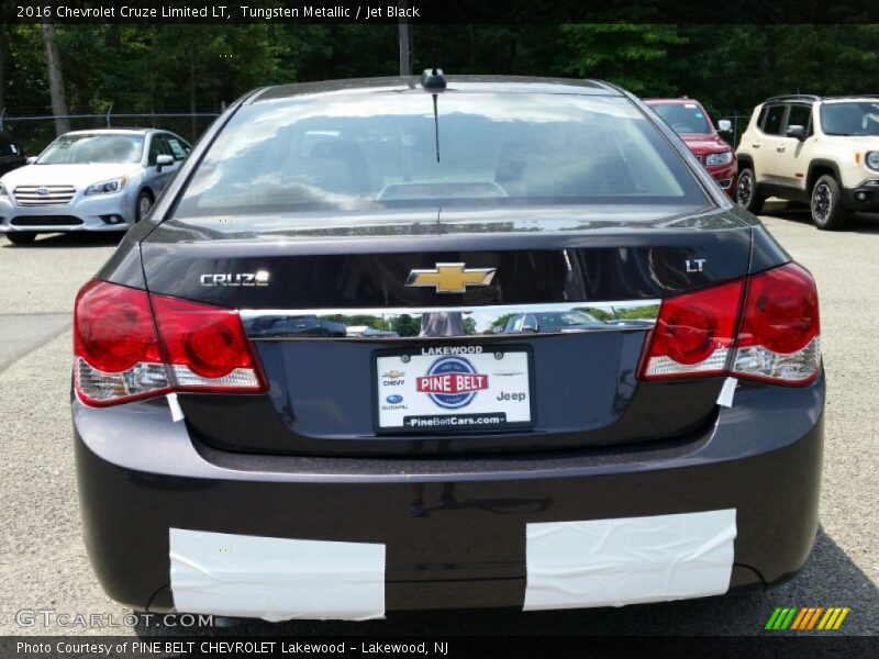 Tungsten Metallic / Jet Black 2016 Chevrolet Cruze Limited LT