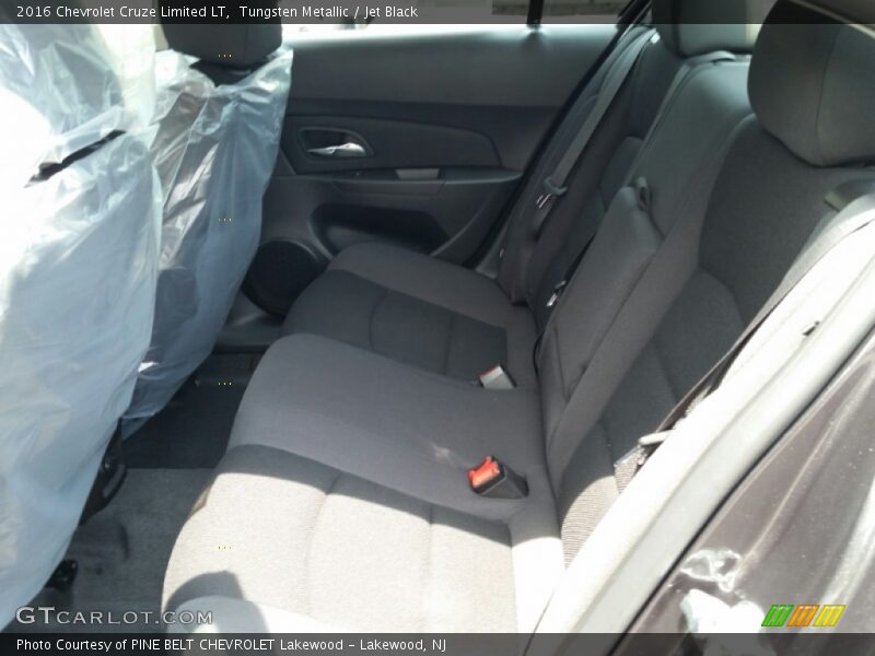 Tungsten Metallic / Jet Black 2016 Chevrolet Cruze Limited LT