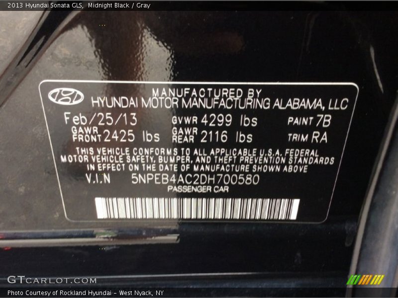 Midnight Black / Gray 2013 Hyundai Sonata GLS