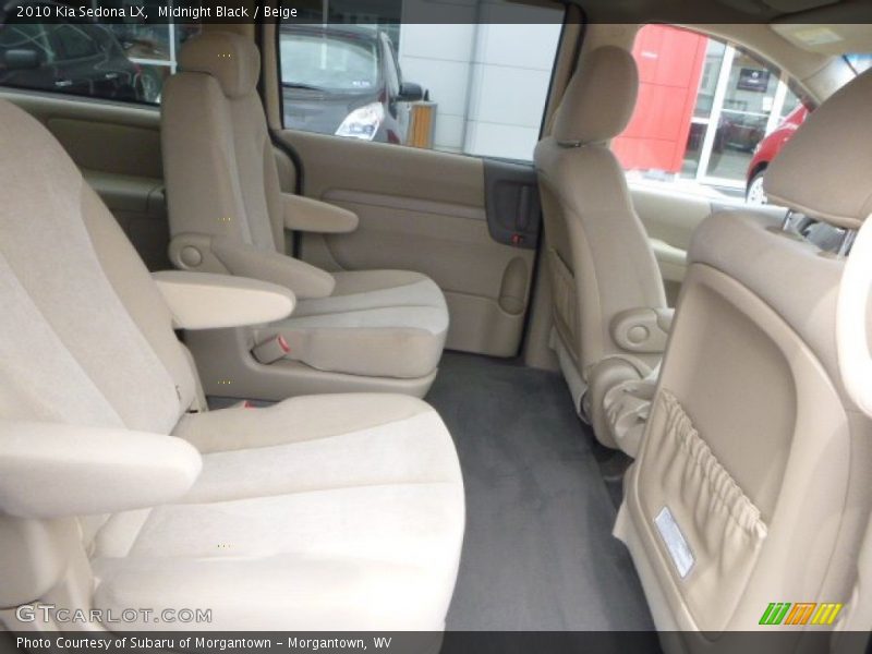 Midnight Black / Beige 2010 Kia Sedona LX