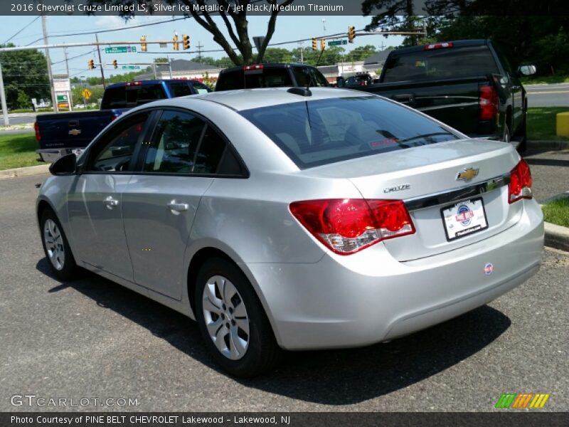 Silver Ice Metallic / Jet Black/Medium Titanium 2016 Chevrolet Cruze Limited LS