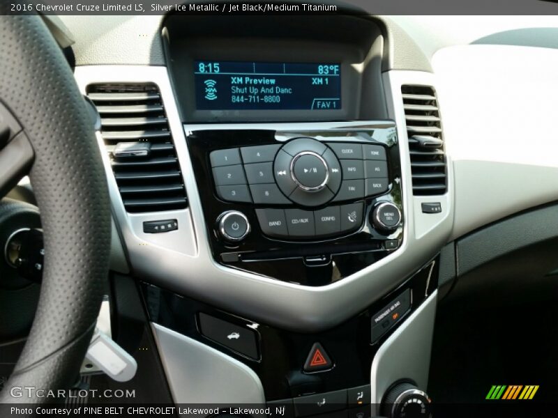 Silver Ice Metallic / Jet Black/Medium Titanium 2016 Chevrolet Cruze Limited LS