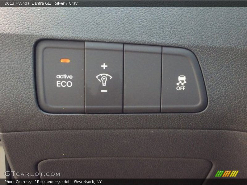 Silver / Gray 2013 Hyundai Elantra GLS