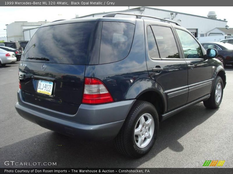 Black Opal Metallic / Grey 1999 Mercedes-Benz ML 320 4Matic
