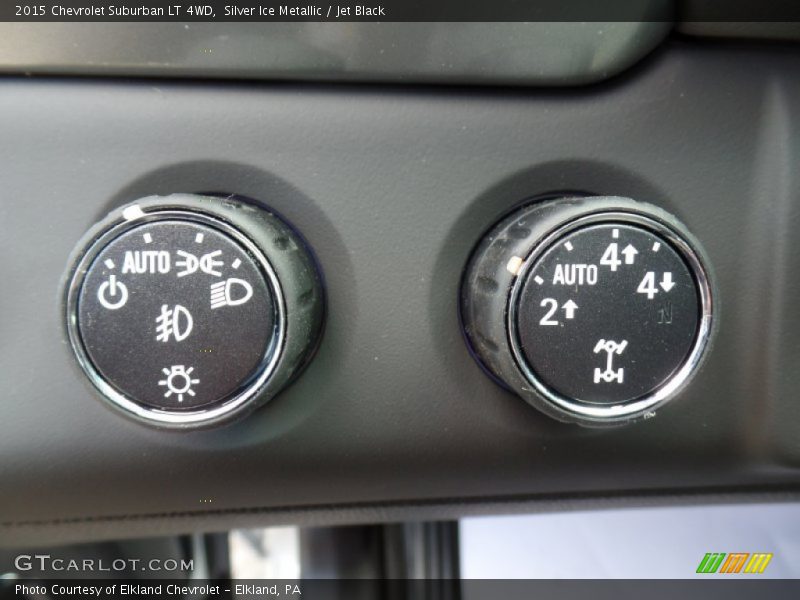 Silver Ice Metallic / Jet Black 2015 Chevrolet Suburban LT 4WD