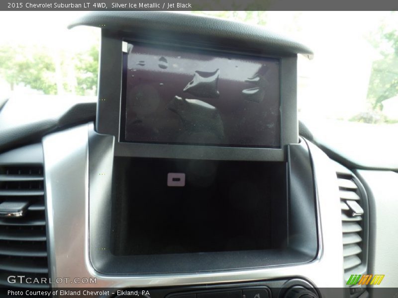 Silver Ice Metallic / Jet Black 2015 Chevrolet Suburban LT 4WD