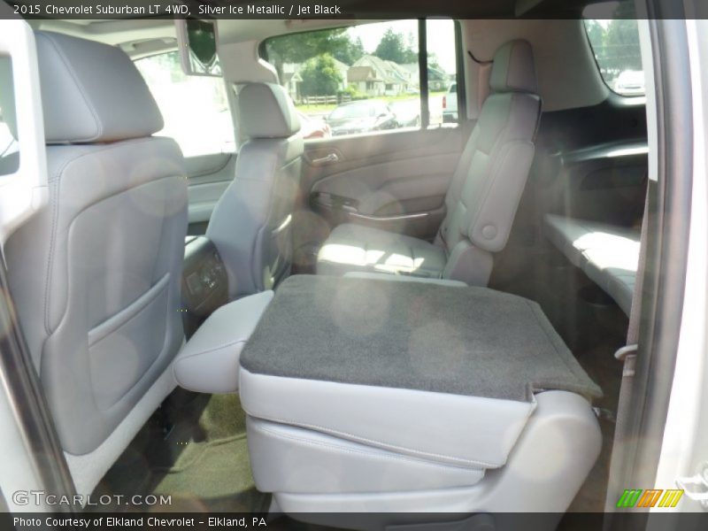 Silver Ice Metallic / Jet Black 2015 Chevrolet Suburban LT 4WD