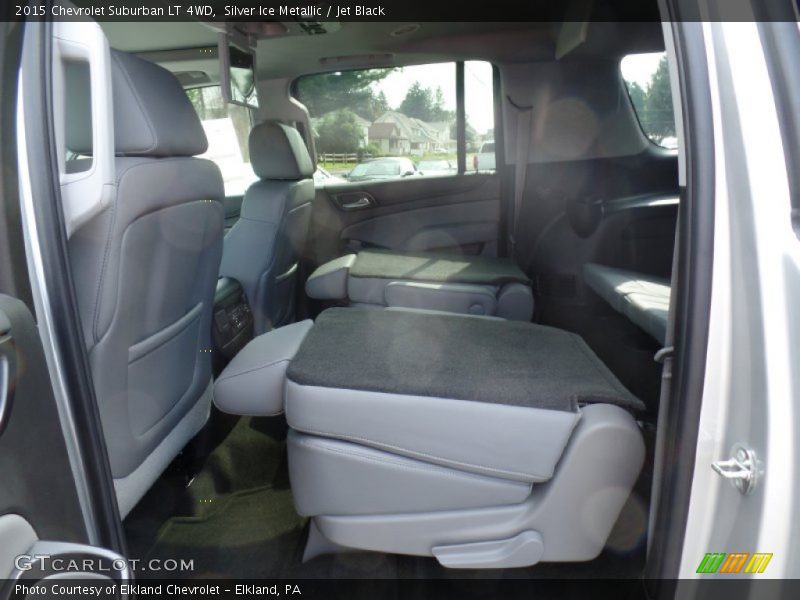 Silver Ice Metallic / Jet Black 2015 Chevrolet Suburban LT 4WD