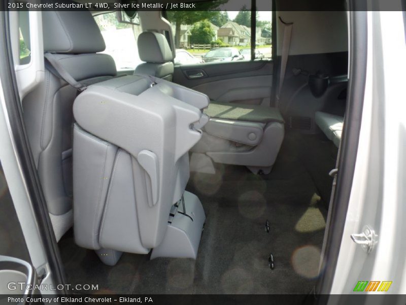 Silver Ice Metallic / Jet Black 2015 Chevrolet Suburban LT 4WD