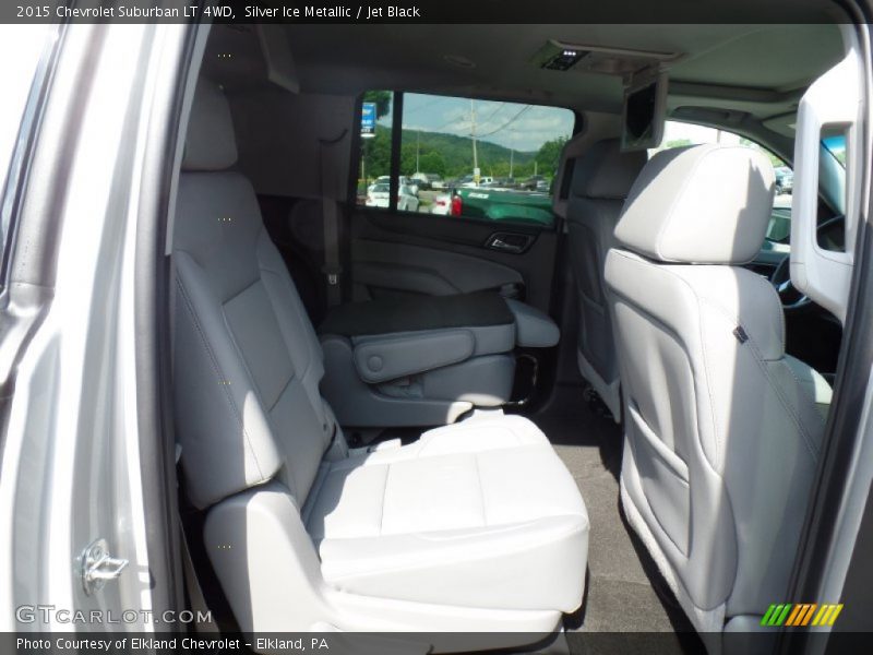 Silver Ice Metallic / Jet Black 2015 Chevrolet Suburban LT 4WD