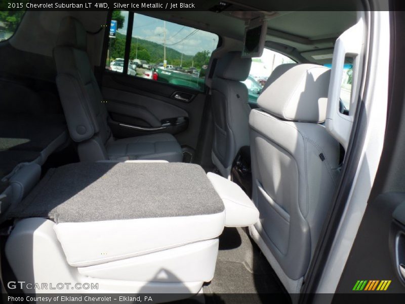Silver Ice Metallic / Jet Black 2015 Chevrolet Suburban LT 4WD
