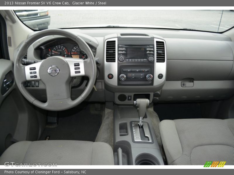 Glacier White / Steel 2013 Nissan Frontier SV V6 Crew Cab