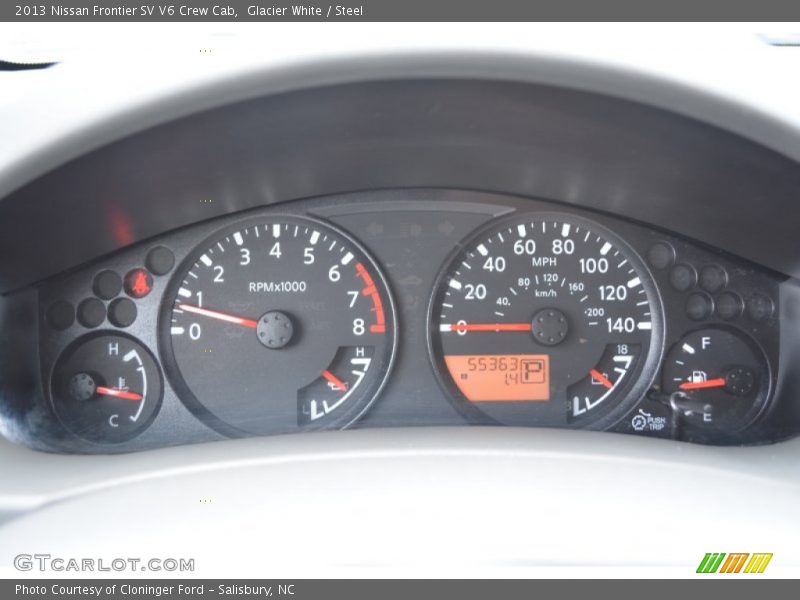Glacier White / Steel 2013 Nissan Frontier SV V6 Crew Cab