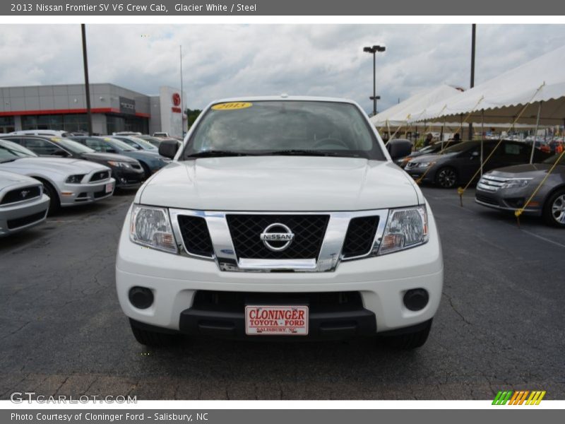 Glacier White / Steel 2013 Nissan Frontier SV V6 Crew Cab