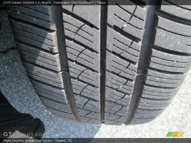 Champagne Gold Opalescent / Taupe 2006 Subaru Outback 2.5i Wagon
