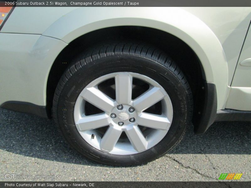 Champagne Gold Opalescent / Taupe 2006 Subaru Outback 2.5i Wagon