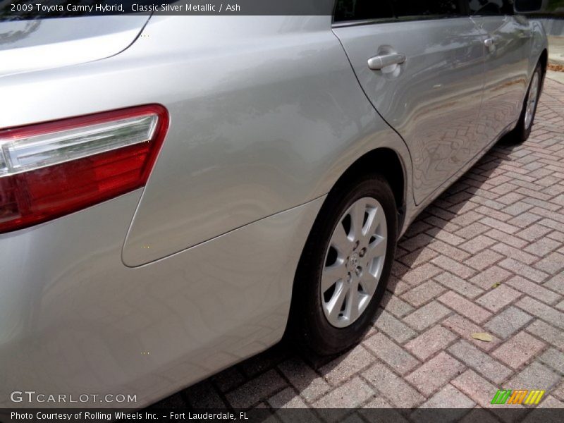 Classic Silver Metallic / Ash 2009 Toyota Camry Hybrid