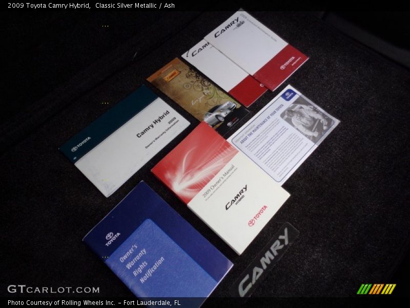 Classic Silver Metallic / Ash 2009 Toyota Camry Hybrid