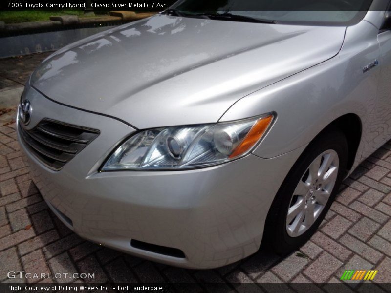 Classic Silver Metallic / Ash 2009 Toyota Camry Hybrid